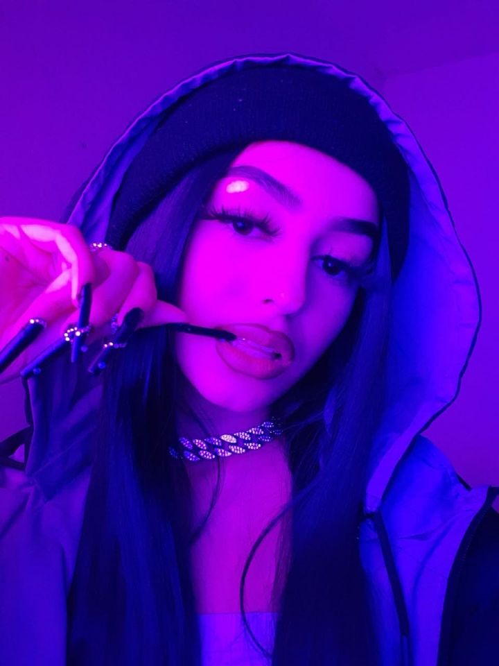 Masked Sophie